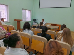 В Балабаново на еженедельной планерке были рассмотрены актуальные вопросы проведения диспансеризации, вакцинации от гриппа, использования возможностей телемедицины